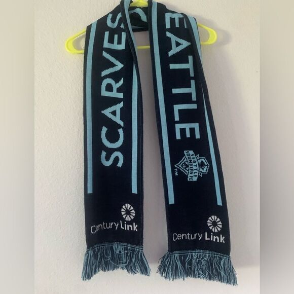 NWOT Seattle Sounders Scarf - Picture 1 of 4
